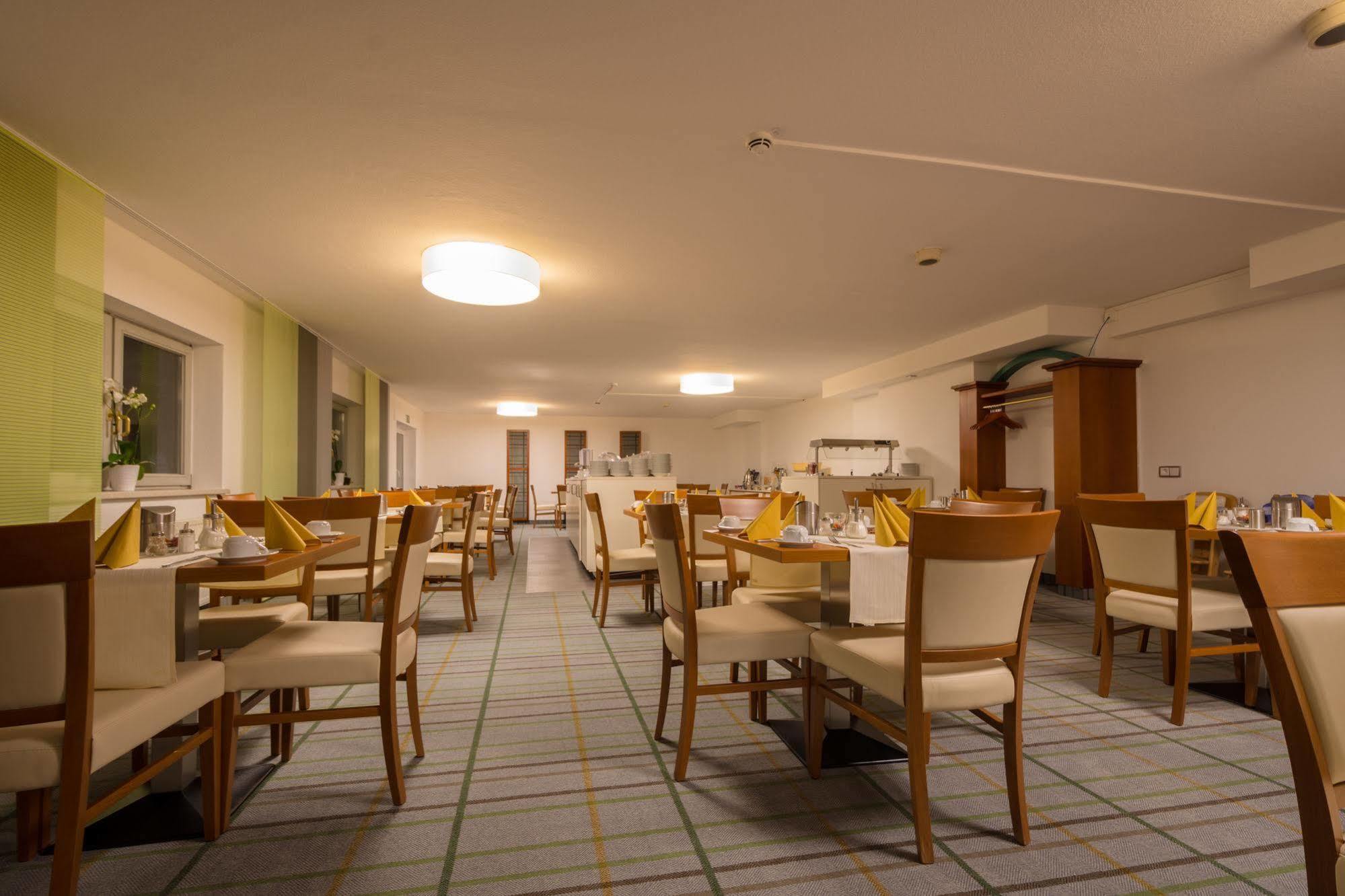 Hotel Fortuna Schwäbisch Gmünd Extérieur photo